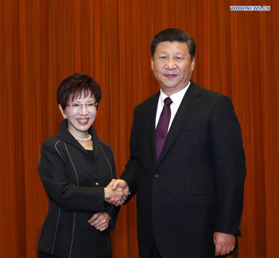 Xi Jinping (R), general secretary of the Communist Party of China Central Committee, meets with a delegation led by Hung Hsiu-chu, leader of Taiwan's Kuomintang (KMT) Party, at the Great Hall of the People in Beijing, capital of China, Nov. 1, 2016. (Photo: Xinhua/Ju Peng)