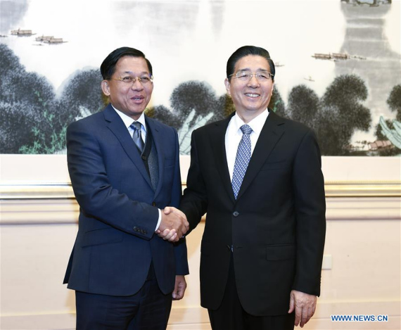 Chinese State Councilor Guo Shengkun (R), also Chinese Public Security Minister, meets with Myanmar's Commander-in-Chief of Defense Services Sen-Gen Min Aung Hlaing in Beijing, capital of China, Nov. 2, 2016. (Photo: Xinhua/Zhang Ling)