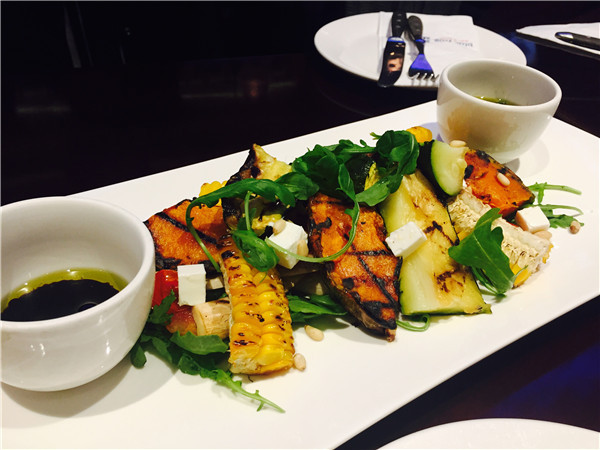 Grilled vegetable platter with dipping sauce. (Photo provided to China Daily)