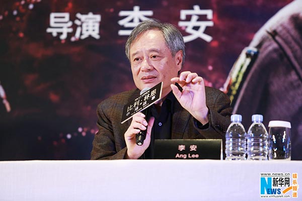 Director Ang Lee speaks during a press conference of Billy Lynn's Long Halftime Walk in Beijing on Nov 6. (Photo/Xinhua)