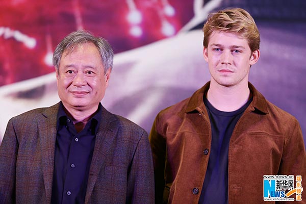 Director Ang Lee and British actor Joe Alwyn. (Photo/Xinhua)