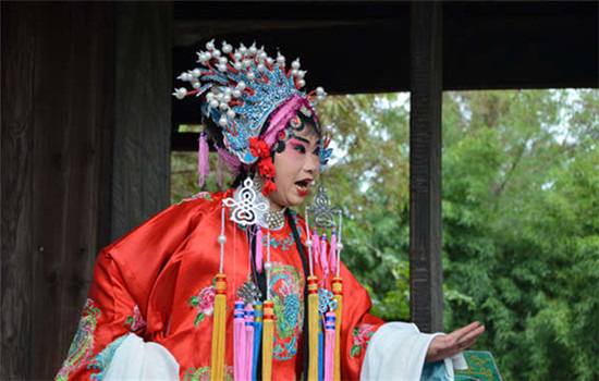 Chuanju Opera from southwestern China is featured at the annual festival. (Photo by Li Jia/For China Daily)
