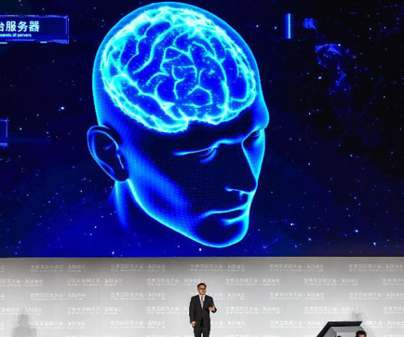 A representative introduces Baidu's artificial intelligence technology during a release ceremony of world leading internet scientific and technological achievements at the 3rd World Internet Conference in Wuzhen, east China's Zhejiang Province, Nov. 16, 2016. (Photo: Xinhua/XuYu)