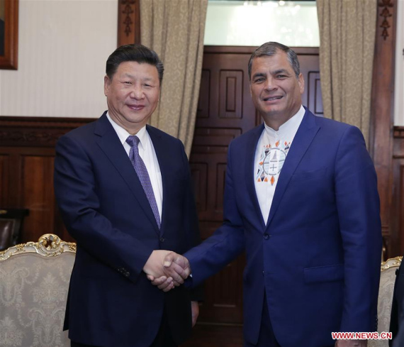 Chinese President Xi Jinping holds talks with Ecuadorian President Rafael Correa in Quito, Ecuador, Nov. 17, 2016. (Xinhua/Ju Peng)