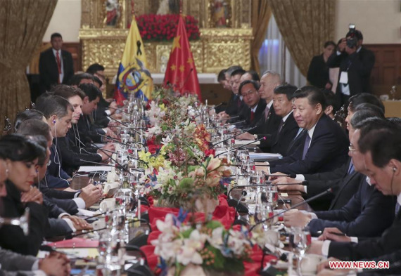 Chinese President Xi Jinping holds talks with Ecuadorian President Rafael Correa in Quito, Ecuador, Nov. 17, 2016. (Xinhua/Lan Hongguang)