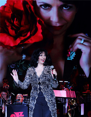 Dutch singer Laura Fygi performs at the recent JZ Festival Xiamen in Fujian province. (Photo provided to China Daily)