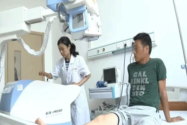 More than 1,000 patients have been treated at the hospital on Yongshu Reef of the Nansha Islands in the South China Sea since it opened in July. (Photo/China Daily)