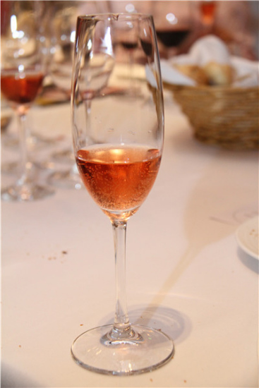 Stella Bella Pink Moscato. (Photo provided to China Daily)