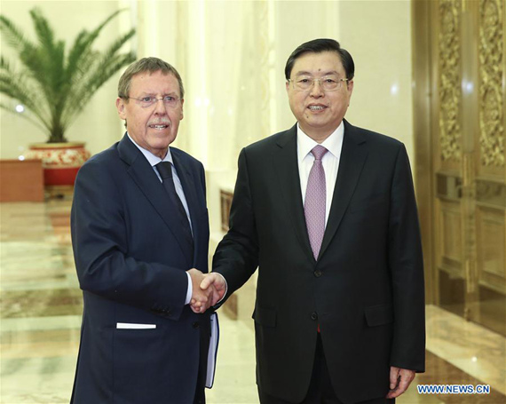 Zhang Dejiang (R), chairman of the Standing Committee of China's National People's Congress, holds talks with Speaker of Belgian Chamber of Representatives Siegfried Bracke, in Beijing, capital of China, Dec. 5, 2016. (Photo: Xinhua/Pang Xinglei)