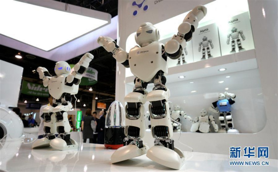 Consumer Electronics Show (CES) 2017 Las Vegas was held on Jan. 5, 2017. Robots named “UBTech Alpha 1 Pro”give performance at the show. (Photo: Xinhua/Reuters)