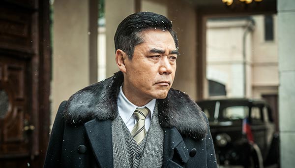 Chen Baoguo, an awards-winning actor, stars in the hit TV series <i>The Last Visa</i>, adaptd from Chinese diplomat Ho Feng-shan's heroic story. [Photo provided to China Daily]