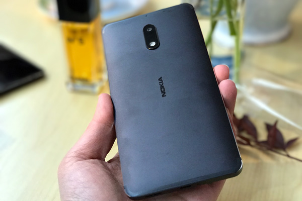Nokia's logo is seen on the rear cover of Nokia 6. (Liu Zheng/chinadaily.com.cn)