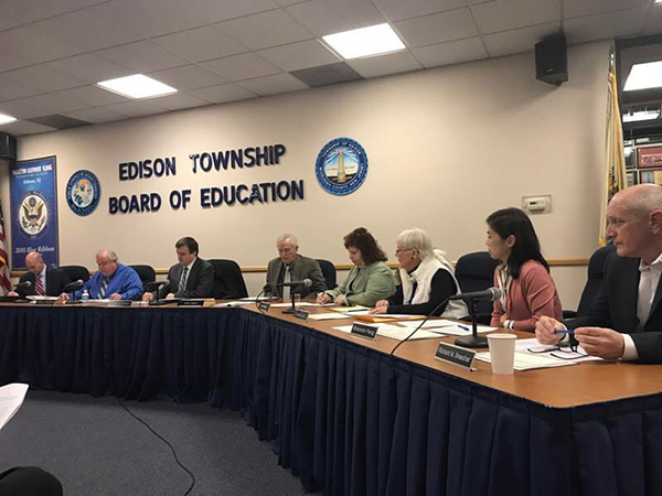 Shannon Peng (in pink), is the only Chinese American on the board of the Edison school board, having just been elected to the seat. New Jersey has the sixth biggest Chinese population in the US and while Chinese representation on school boards is still low, more Chinese parents like Peng are being elected to the boards. (Photo provided to China Daily)