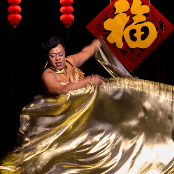 A U.S. woman dances at the Chinese New Year gala held in Cleveland, Ohio. (Photo by James Wang)