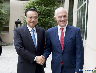 Chinese Premier Li Keqiang (L) and his Australian counterpart Malcolm Turnbull hold the fifth annual meeting of the two prime ministers in Canberra, Australia, March 24, 2017. (Xinhua/Li Xueren)