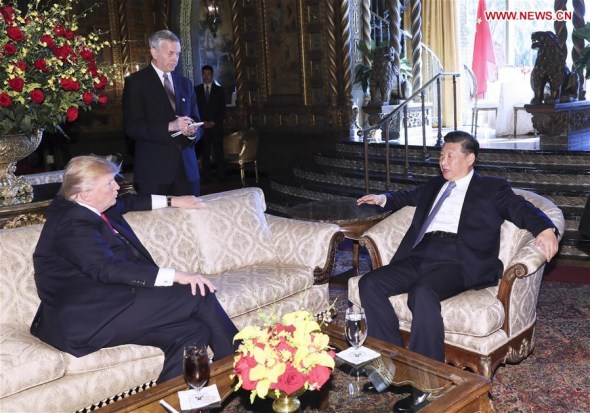 Chinese President Xi Jinping (R) and his U.S. counterpart Donald Trump (L) hold the second round of talks in the Mar-a-Lago resort in Florida, the United States, April 7, 2017. (Xinhua/Lan Hongguang)