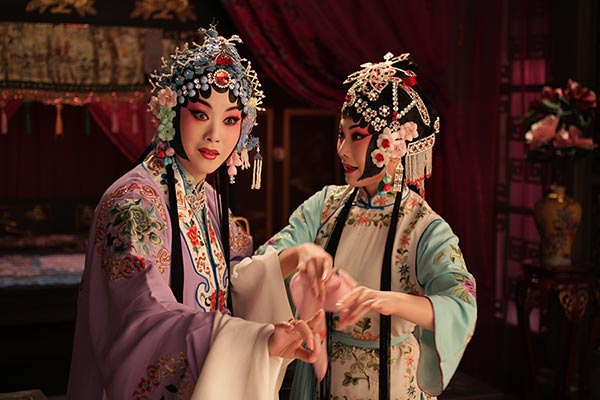 A project has brought together top opera companies and movie studios to convert classic Peking Opera titles into feature-length movies, including The Mirror of Fortune and The Chinese Orphan. (Photo provided to China Daily)