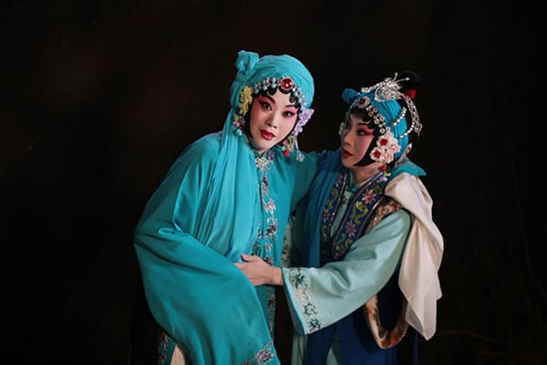 A project has brought together top opera companies and movie studios to convert classic Peking Opera titles into feature-length movies, including The Mirror of Fortune and The Chinese Orphan. (Photo provided to China Daily)