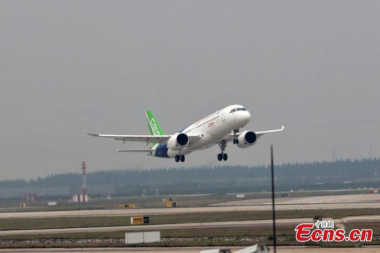 China sent its homegrown large passenger plane C919 into sky on Friday, May 5, 2017, becoming one of the world's top makers of jumbo aircraft. (Photo: China News Service/Zhang Hengwei)