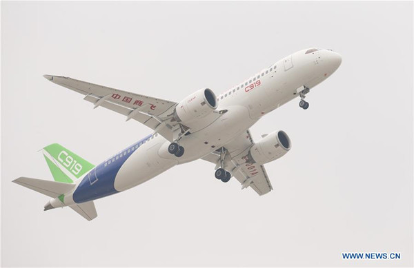 China's homegrown large passenger plane C919 makes its maiden flight in Shanghai, east China, May 5, 2017. (Xinhua/Ding Ting)