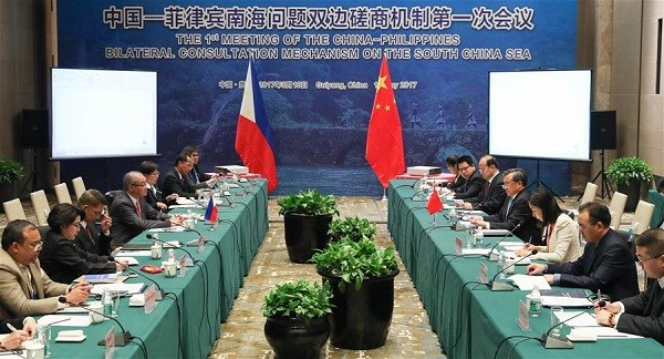 The first meeting of the China-Philippines bilateral consultation mechanism on the South China Sea is held in Guiyang, capital of southwest China's Guizhou Province, May 19, 2017. (Xinhua/Liu Xu)