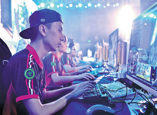 Four teams compete at the International Esports Tournament in Yiwu, Zhejiang province, on April 27. Lyu Bin / For China Daily