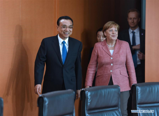 Chinese Premier Li Keqiang holds talks with German Chancellor Angela Merkel during an annual meeting between the heads of the two countries' governments in Berlin, capital of Germany, May 31, 2017. (Xinhua/Rao Aimin)