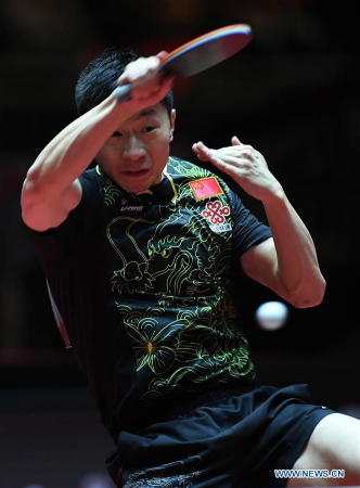 Ma Long of China competes during the men's singles match against Anton Kallberg of Sweden at the 2017 World Table Tennis Championships in Dusseldorf, Germany, June 1, 2017. (Xinhua/Tao Xiyi)