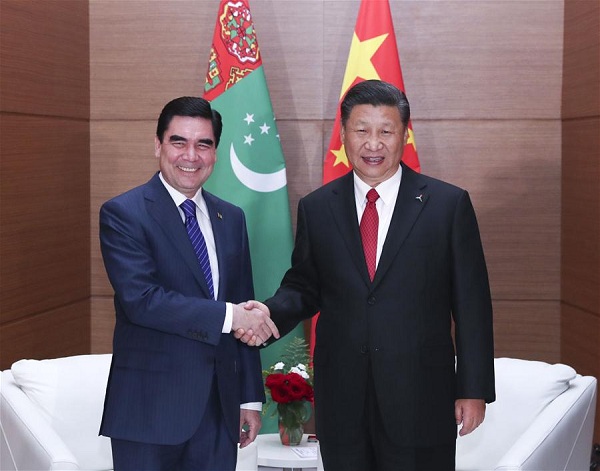 Chinese President Xi Jinping (R) meets with Turkmenistan's President Gurbanguly Berdymukhamedov in Astana, Kazakhstan, June 9, 2017. (Xinhua/Pang Xinglei)