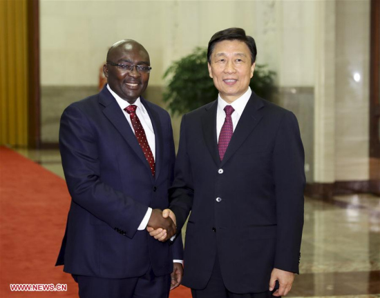 Chinese Vice President Li Yuanchao (R) meets with Ghanaian Vice President Mahamudu Bawumia in Beijing, capital of China, June 22, 2017. (Xinhua/Ding Lin)