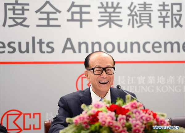 Photo taken on March 17, 2016 shows Hong Kong tycoon Li Ka-shing attending a news conference to announce his CK Hutchison Holdings company's annual results in Hong Kong, south China. Li had an exclusive interview with Xinhua News Agency lately as the 20th anniversary of Hong Kong's return to China is drawing near. (Xinhua/Qin Qing)