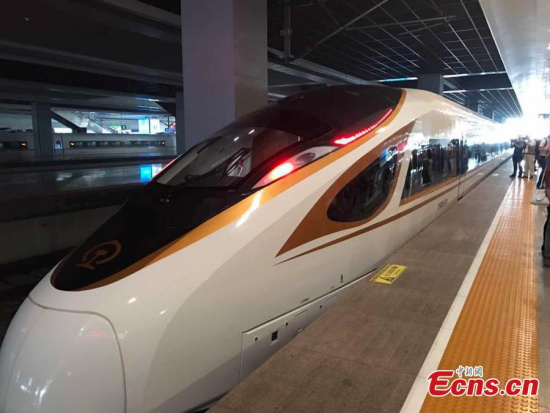 A new bullet train model called Fuxing, otherwise known as Rejuvenation in English, waits to run on the Beijing-Shanghai high-speed railway line, June 26, 2017. (Photo: China News Service/Kang Yuzhan)