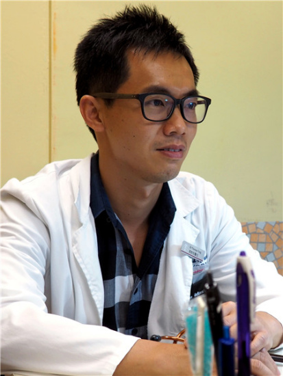 Thomas Fung, a physician in Hong Kong who survived SARS in 2003. (Photo/China Daily)