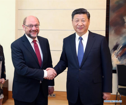 Chinese President Xi Jinping (R) meets with Martin Schulz, chairman of the Social Democratic Party (SPD) of Germany, in Berlin, Germany, July 6, 2017. (Xinhua/Yao Dawei)