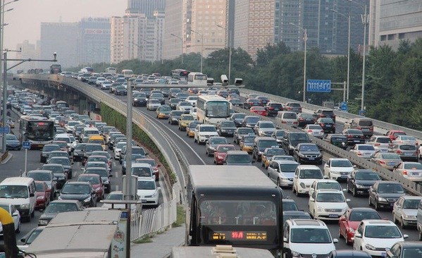 Traffic jam at Beijing's Second Ring Road. (File Photo)