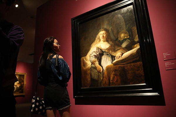 The ongoing exhibition, Rembrandt and His Time, at the National Museum of China in Beijing features 74 paintings, including 11 by Rembrandt and one by Johannes Vermeer. (Photo by Jiang Dong/China Daily)