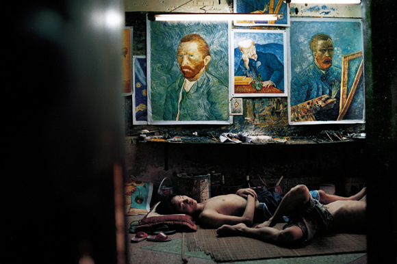 A poster of documentary film China's Van Goghs . Photo/Guangzhou Daily