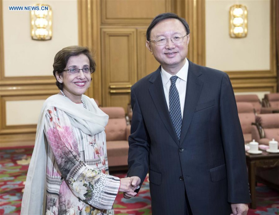 Chinese State Councilor Yang Jiechi (R) meets with Pakistani Foreign Secretary Tehmina Janjua in Beijing, capital of China, Aug. 21, 2017.(Xinhua/Li Tao)