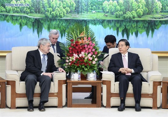 Chinese State Councilor Guo Shengkun (R) meets with the U.S. Ambassador to China Terry Branstad in Beijing, capital of China, Aug. 25, 2017. (Xinhua/Zhang Ling)