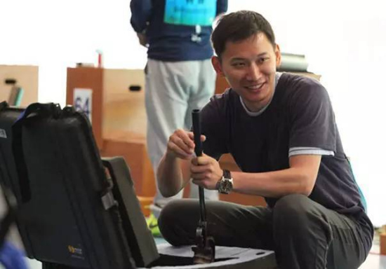 China-born American Jay Shi made history at the Chinese National Games.