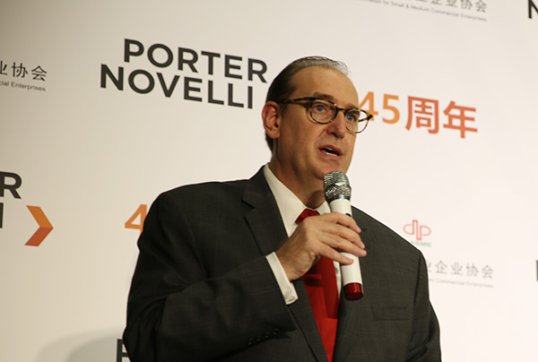Brad Macafee, chief executive officer of Porter Novelli, made a speech at the launch ceremony of Porter Novelli China Desk in Beijing on May 10, 2017.(Photo provided to chinadaily.com.cn)