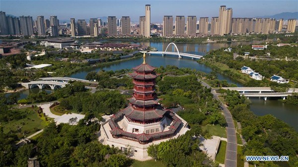 Aerial photo taken on Aug. 24, 2017 shows the scenery of a park in Xiamen, a scenic city in southeast China's Fujian Province. The 9th BRICS summit will be held in Xiamen from Sept. 3 to 5, 2017. (Xinhua/Song Weiwei)