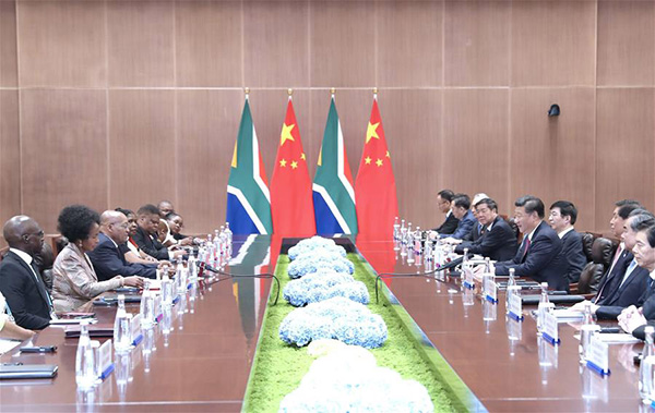 President Xi Jinping meets with his South African counterpart Jacob Zuma in Xiamen, Fujian province, Sept 4, 2017. (Photo/Xinhua)
