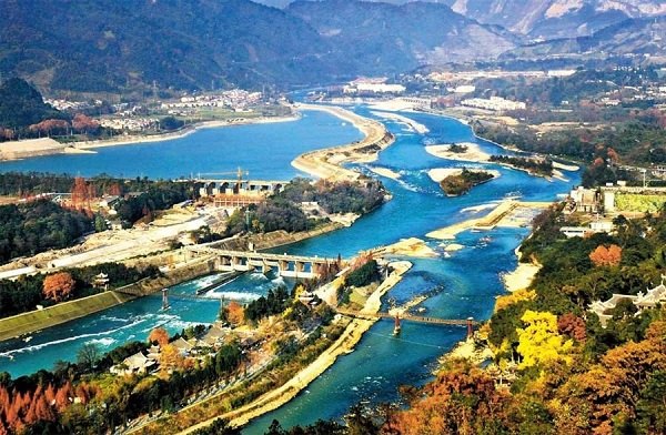 Dujiangyan Irrigation System is the oldest and only surviving no-dam irrigation system in the world.(Photo/Shanghai Daily)