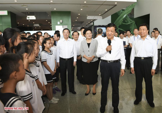 Liu Yunshan, a member of the Standing Committee of the Political Bureau of the Communist Party of China (CPC) Central Committee, visits China Science and Technology Museum in Beijing, capital of China, Sept. 17, 2017, the annual day for science popularization in China. (Xinhua/Gao Jie)