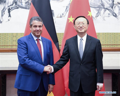Chinese State Councilor Yang Jiechi (R) meets with German Vice Chancellor and Foreign Minister Sigmar Gabriel in Beijing, capital of China, Sept. 17, 2017. (Xinhua/Zhang Ling)