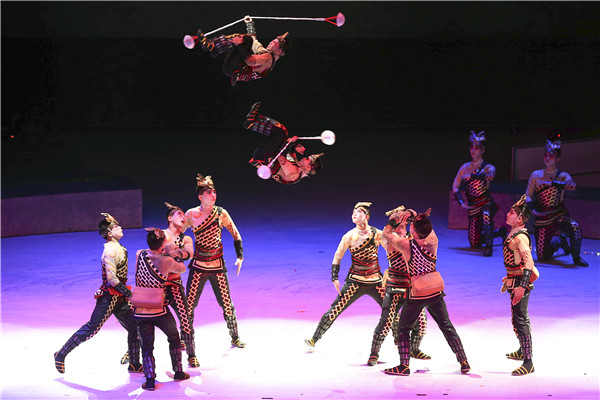 Chinese kung fu by student performers from the Hebei Wuqiao Acrobatic Art School. (Photo by Wang Zhuangfei/China Daily)