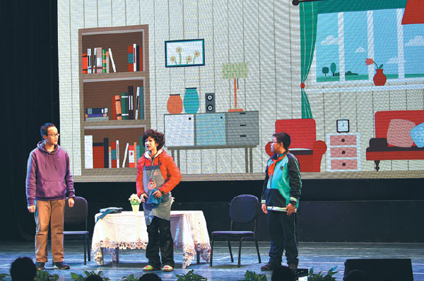 Huimin Middle School students in a play that was part of a contest aimed at promoting Shanghai dialect among youths.(Photo provided to China Daily)