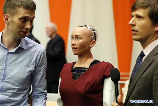 Sophia (C), a life-like humanoid robot, is pictured at the UN headquarters in New York, Oct. 11, 2017. Sophia was here attending a meeting on The Future of Everything - Sustainable Development in the Age of Rapid Technological Change. (Xinhua/Li Muzi)
