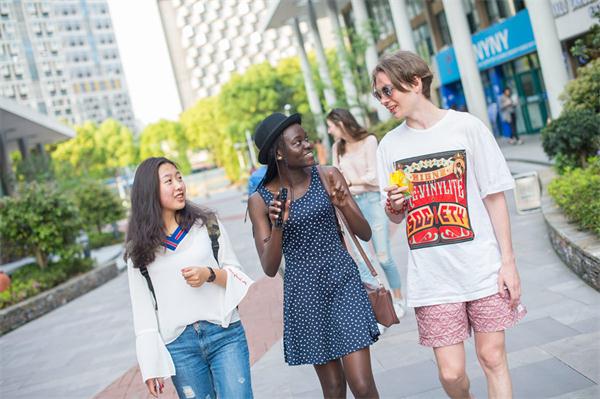 International students come to China to study in Sino-foreign joint-venture universities. (Photo provided to China Daily)